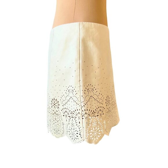 Forever 21 (Large) Laser-Cut Mini Skirt - 2000s Vintage - Picture 3 of 13